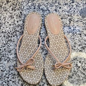 ​Kate Spade New York Mistic Bow Thong Sandals - 7.5M